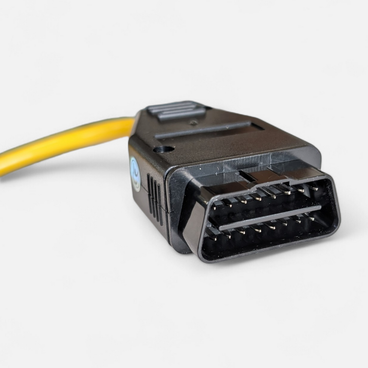 Câble ENET BMW – Ethernet vers OBD2 – Diagnostic et Codage Séries F, G et I