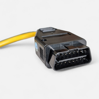 Câble ENET BMW – Ethernet vers OBD2 – Diagnostic et Codage Séries F, G et I